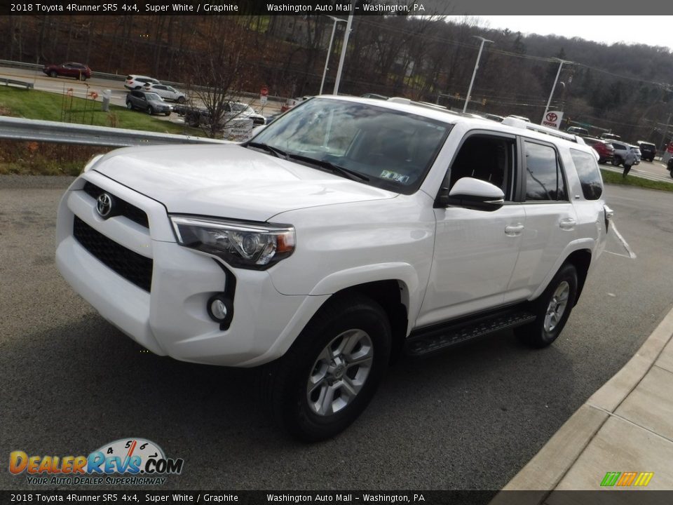 2018 Toyota 4Runner SR5 4x4 Super White / Graphite Photo #17