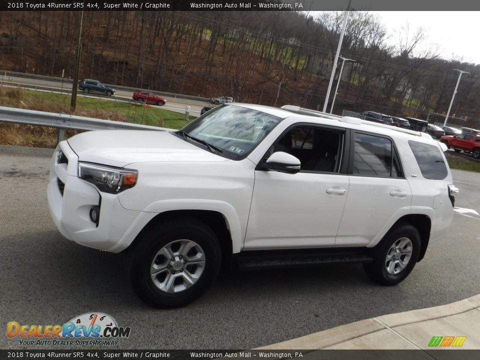 2018 Toyota 4Runner SR5 4x4 Super White / Graphite Photo #18