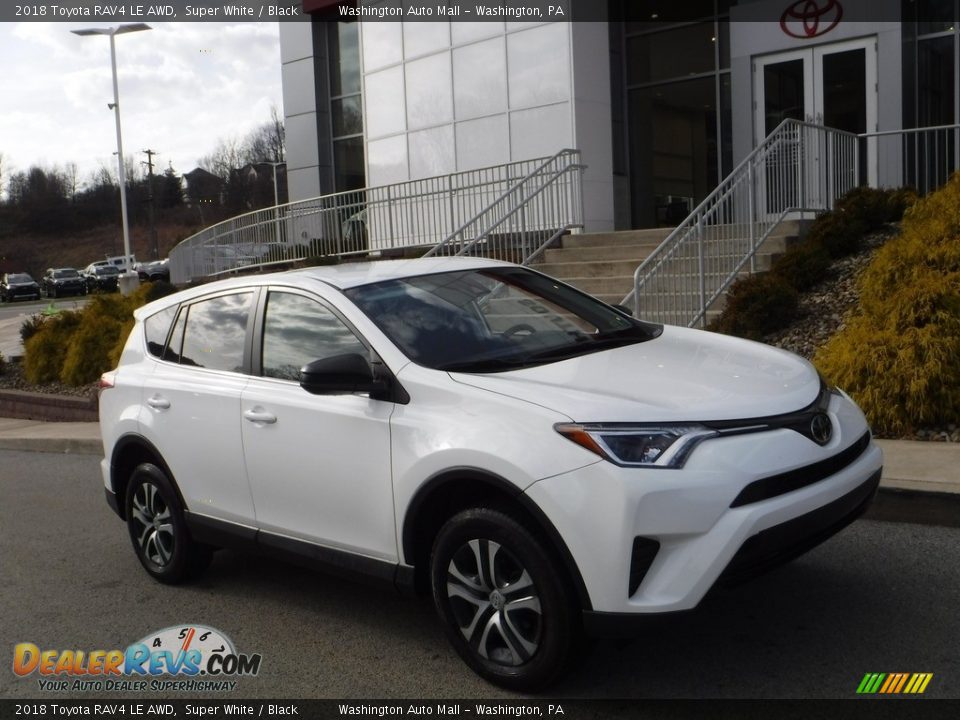 2018 Toyota RAV4 LE AWD Super White / Black Photo #1