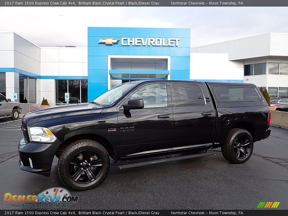 2017 Ram 1500 Express Crew Cab 4x4 Brilliant Black Crystal Pearl / Black/Diesel Gray Photo #1