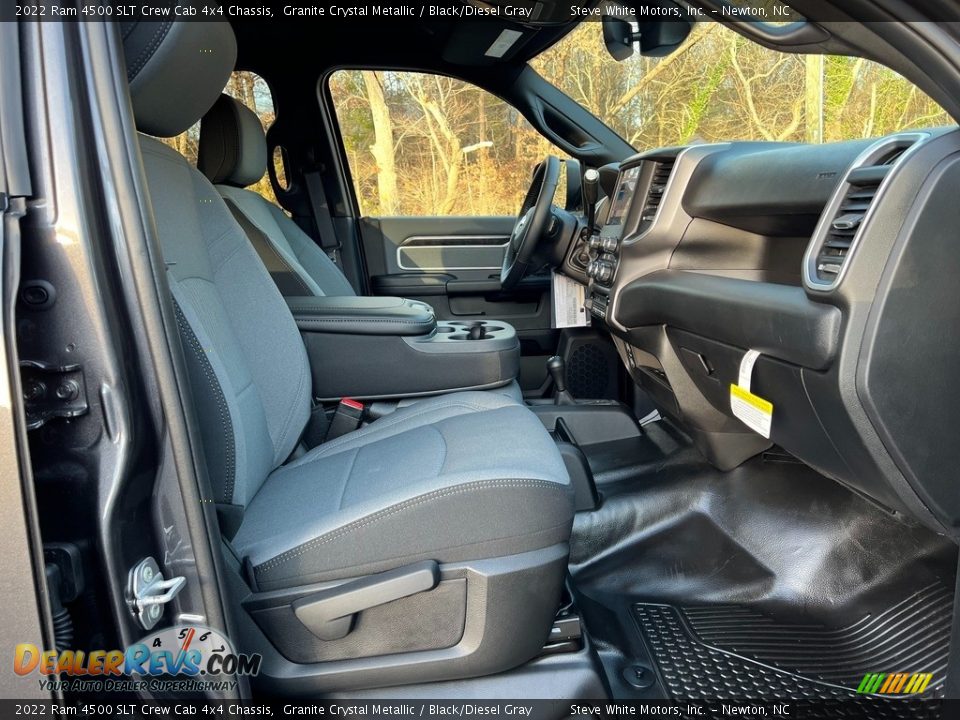 2022 Ram 4500 SLT Crew Cab 4x4 Chassis Granite Crystal Metallic / Black/Diesel Gray Photo #17