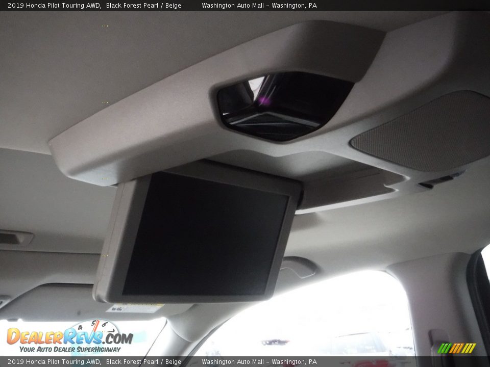 2019 Honda Pilot Touring AWD Black Forest Pearl / Beige Photo #12