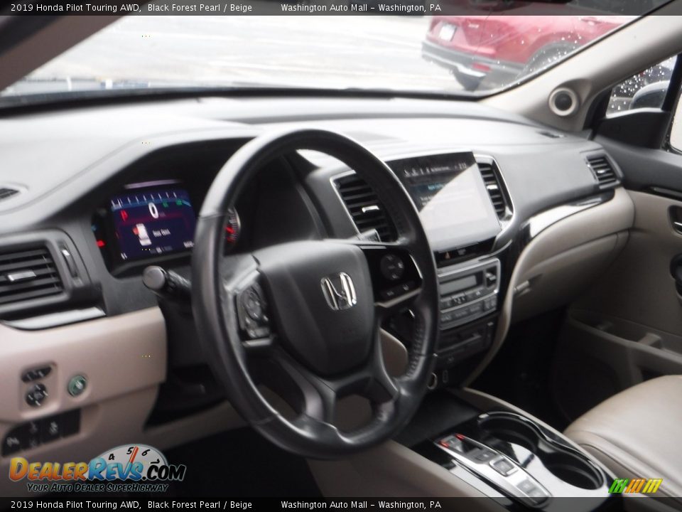 2019 Honda Pilot Touring AWD Black Forest Pearl / Beige Photo #15