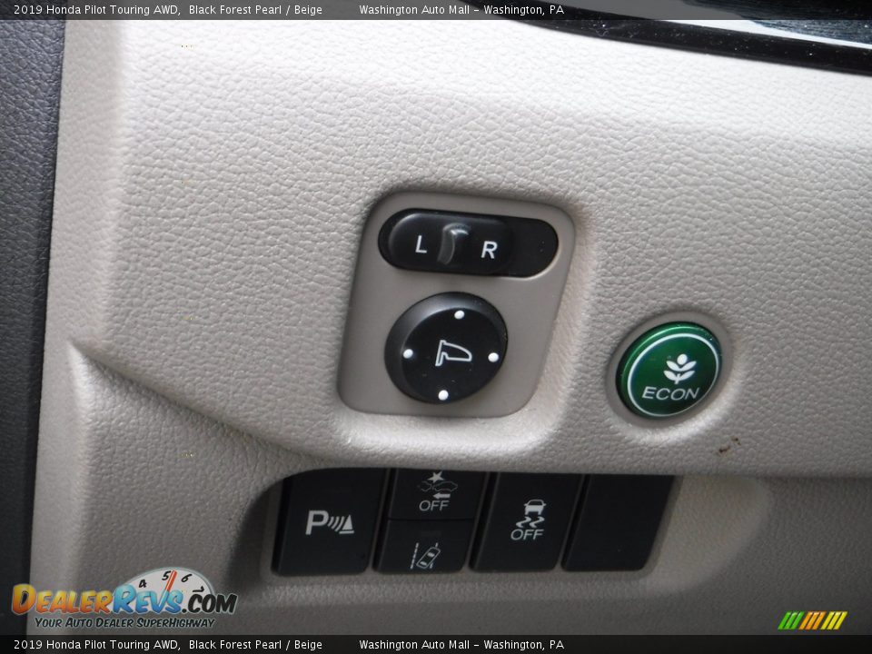2019 Honda Pilot Touring AWD Black Forest Pearl / Beige Photo #16