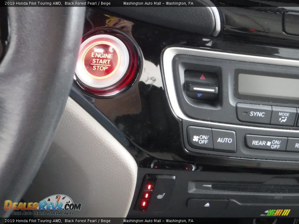 2019 Honda Pilot Touring AWD Black Forest Pearl / Beige Photo #23