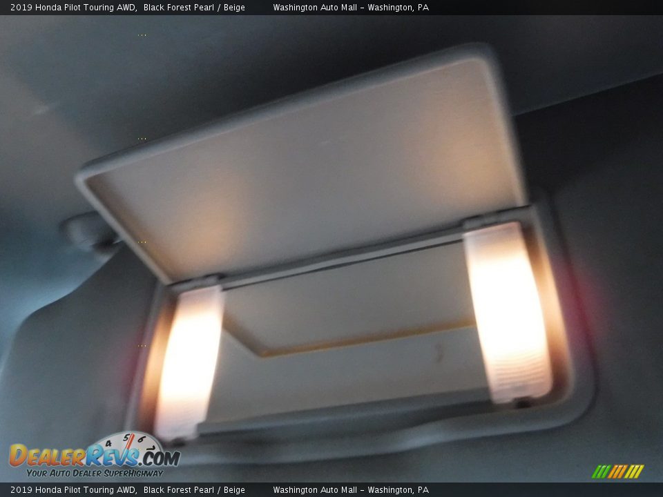 2019 Honda Pilot Touring AWD Black Forest Pearl / Beige Photo #30