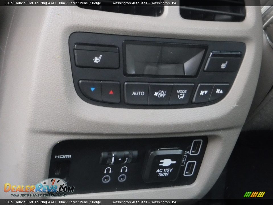 2019 Honda Pilot Touring AWD Black Forest Pearl / Beige Photo #33