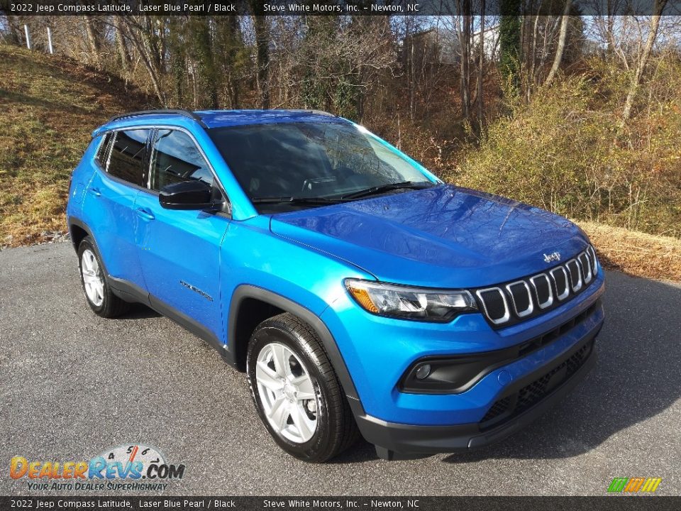 2022 Jeep Compass Latitude Laser Blue Pearl / Black Photo #4