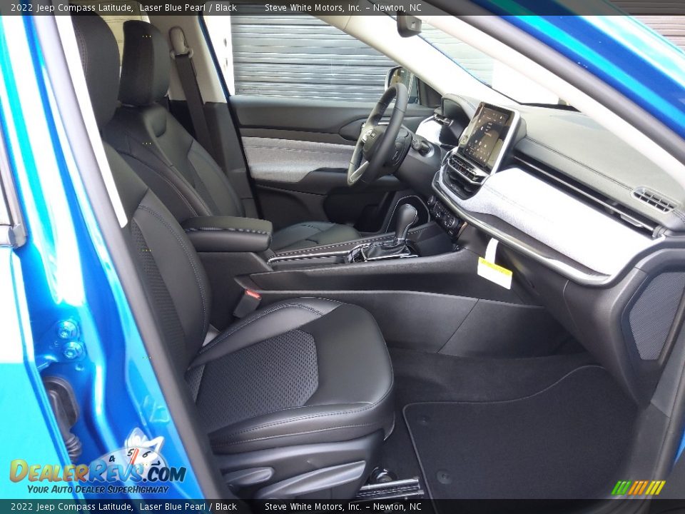 2022 Jeep Compass Latitude Laser Blue Pearl / Black Photo #16