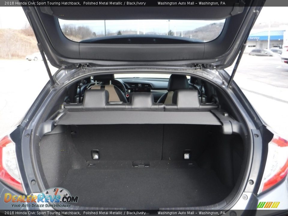 2018 Honda Civic Sport Touring Hatchback Polished Metal Metallic / Black/Ivory Photo #26