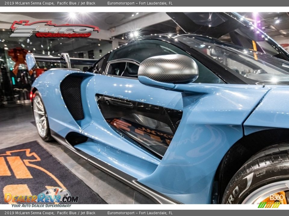 2019 McLaren Senna Coupe Pacific Blue / Jet Black Photo #22