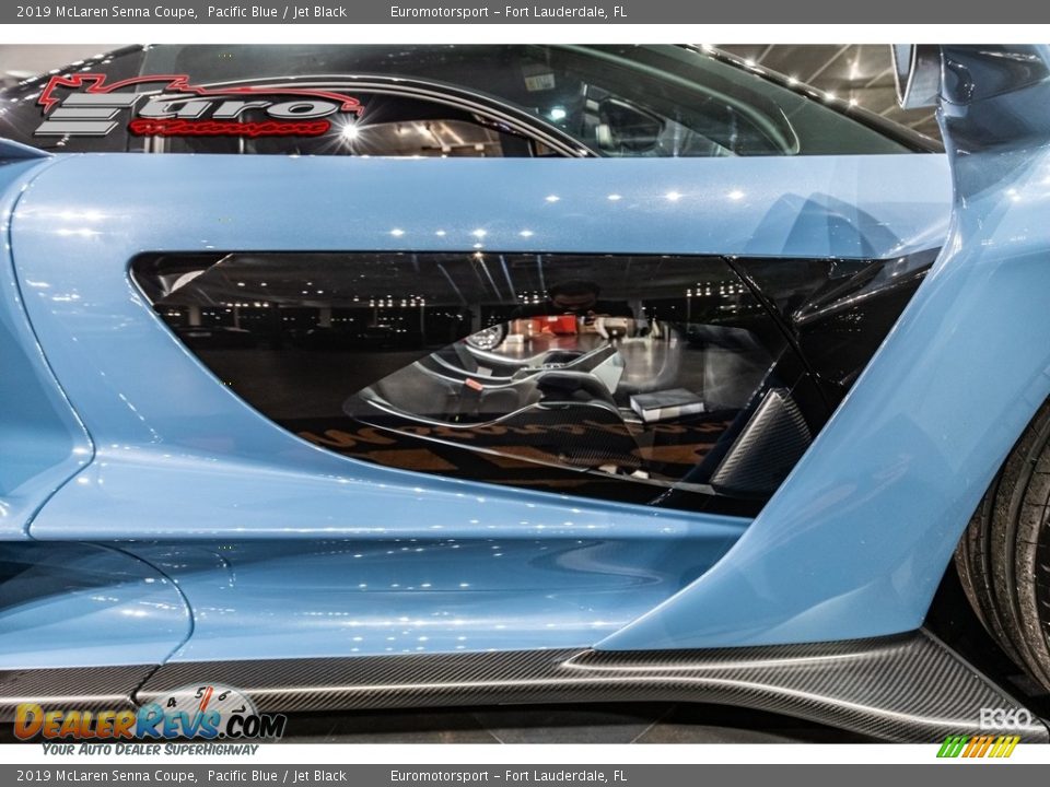 2019 McLaren Senna Coupe Pacific Blue / Jet Black Photo #24