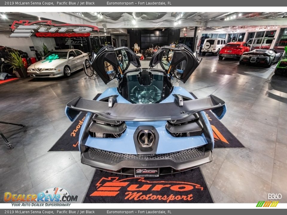 2019 McLaren Senna Coupe Pacific Blue / Jet Black Photo #42