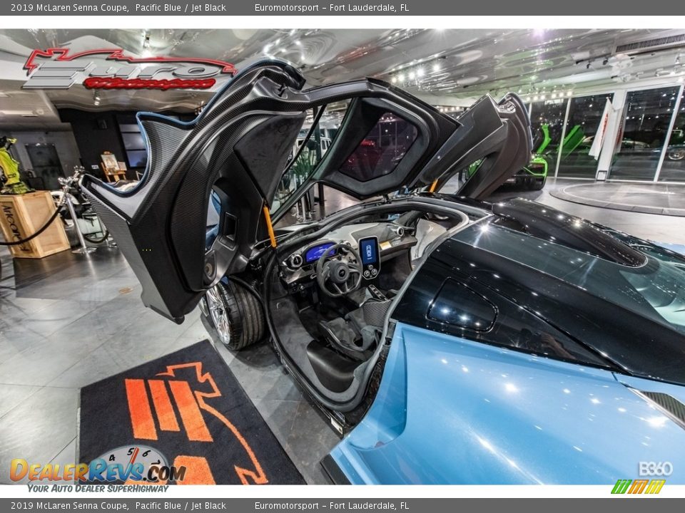 2019 McLaren Senna Coupe Pacific Blue / Jet Black Photo #50