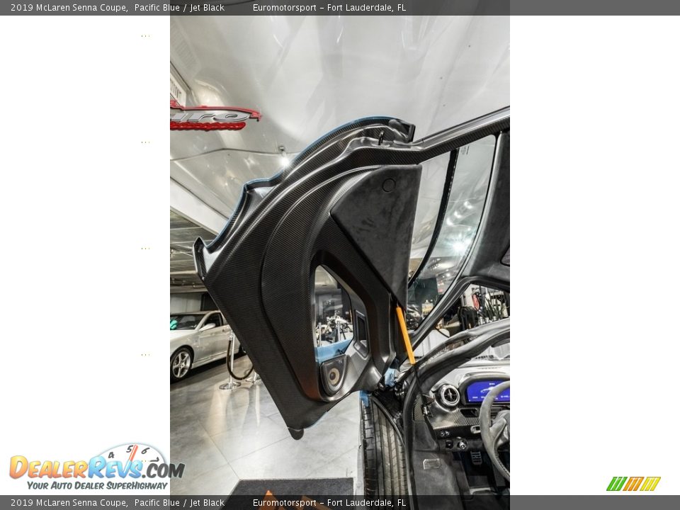 2019 McLaren Senna Coupe Pacific Blue / Jet Black Photo #51
