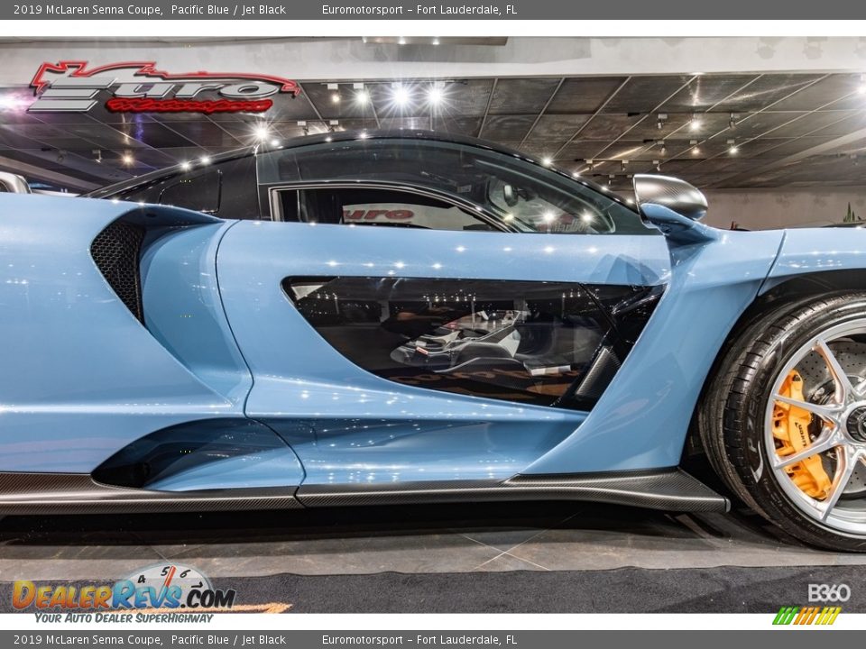 2019 McLaren Senna Coupe Pacific Blue / Jet Black Photo #60