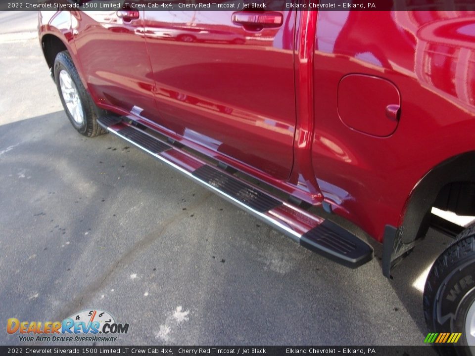 2022 Chevrolet Silverado 1500 Limited LT Crew Cab 4x4 Cherry Red Tintcoat / Jet Black Photo #13