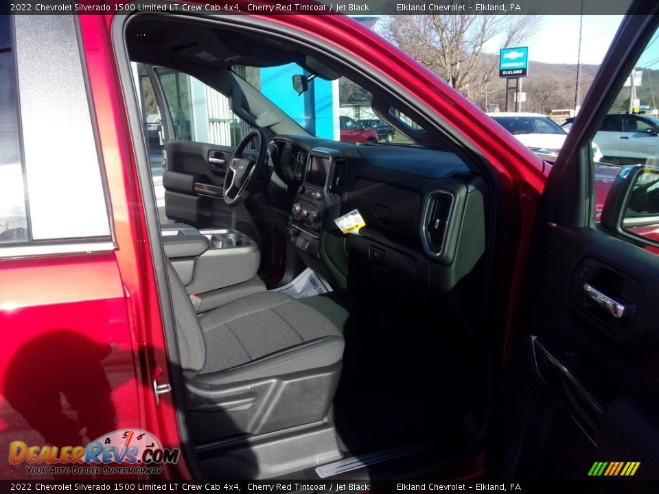 2022 Chevrolet Silverado 1500 Limited LT Crew Cab 4x4 Cherry Red Tintcoat / Jet Black Photo #18