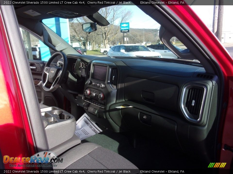 2022 Chevrolet Silverado 1500 Limited LT Crew Cab 4x4 Cherry Red Tintcoat / Jet Black Photo #19