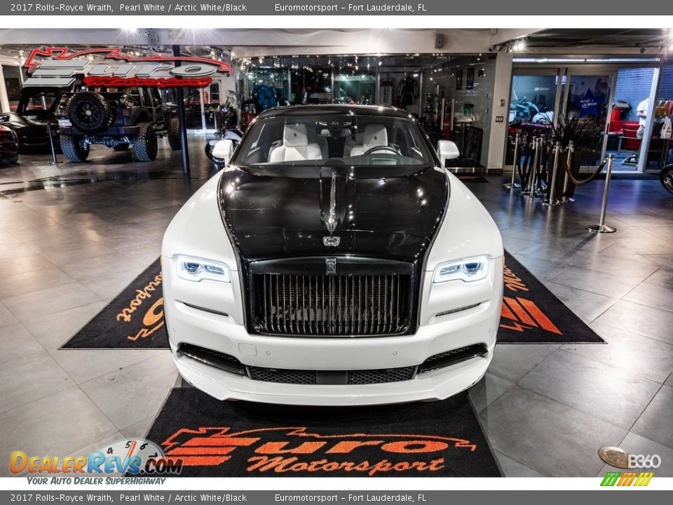 2017 Rolls-Royce Wraith Pearl White / Arctic White/Black Photo #2