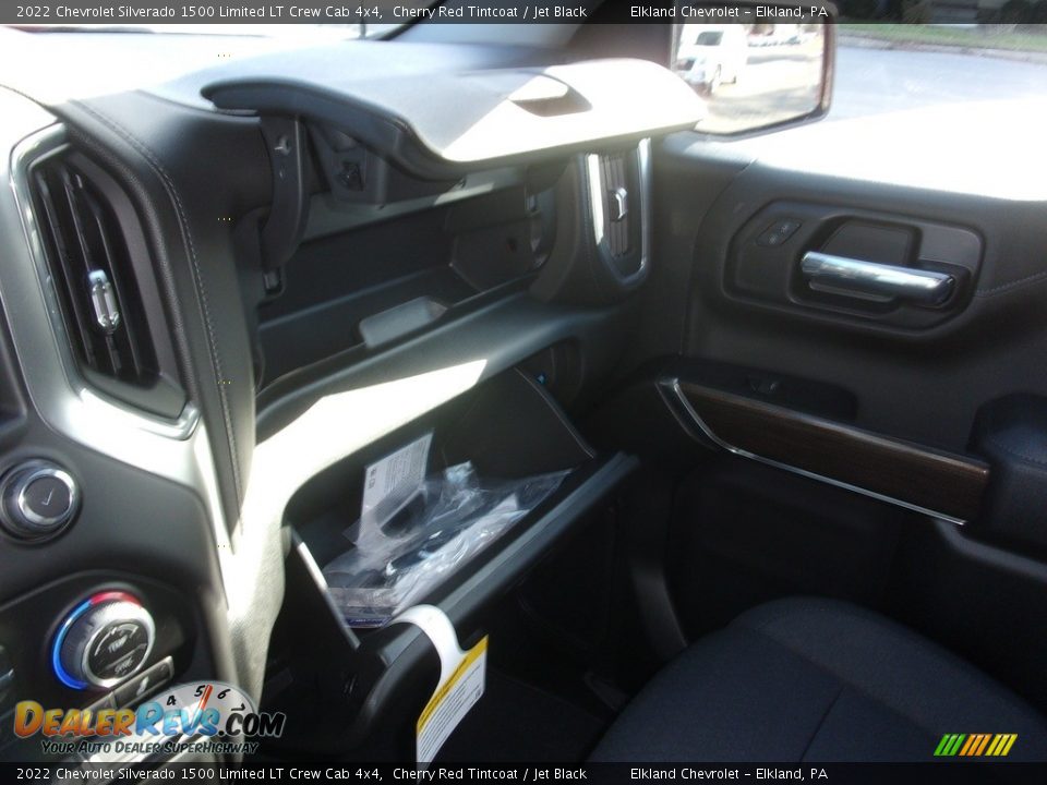 2022 Chevrolet Silverado 1500 Limited LT Crew Cab 4x4 Cherry Red Tintcoat / Jet Black Photo #36
