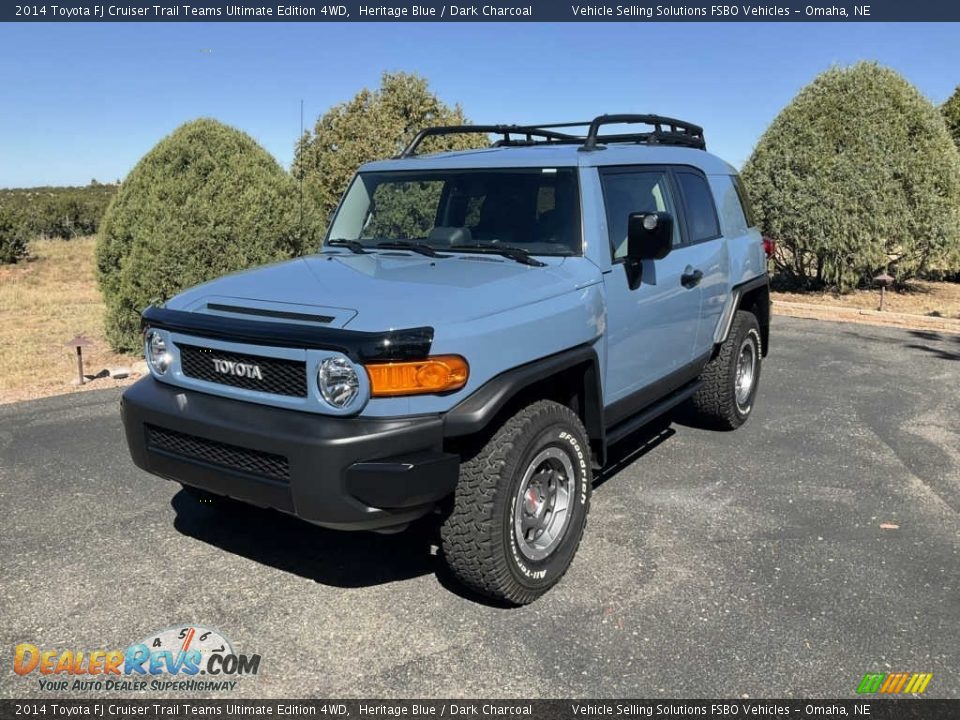 Front 3/4 View of 2014 Toyota FJ Cruiser Trail Teams Ultimate Edition 4WD Photo #1
