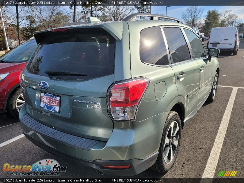 2017 Subaru Forester 2.5i Limited Jasmine Green Metallic / Gray Photo #3