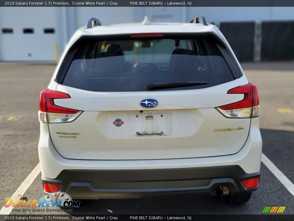2019 Subaru Forester 2.5i Premium Crystal White Pearl / Gray Photo #4