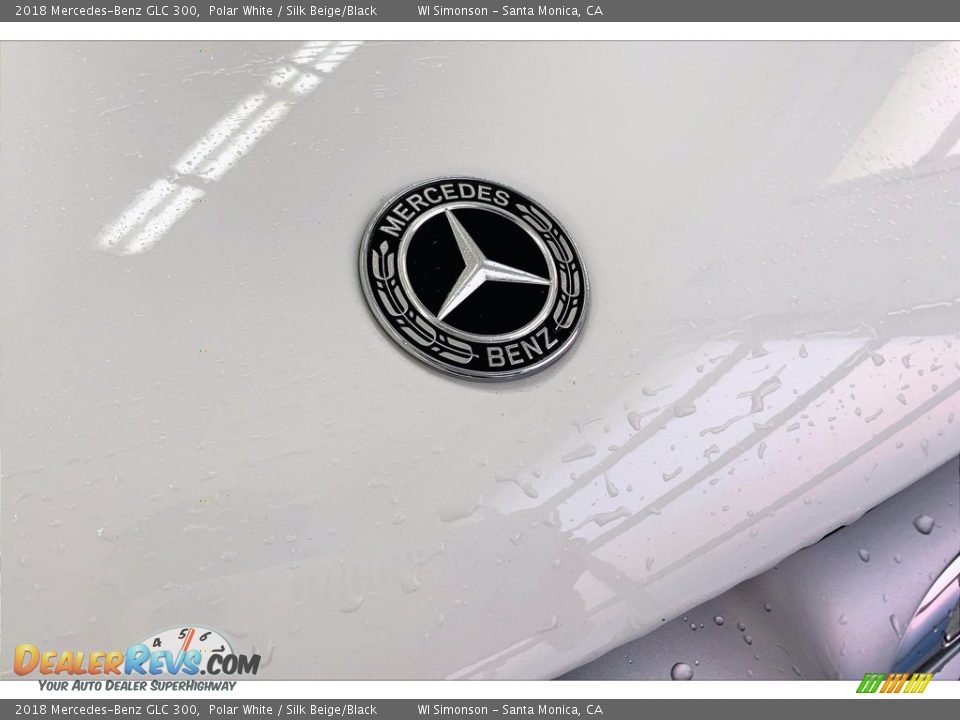 2018 Mercedes-Benz GLC 300 Polar White / Silk Beige/Black Photo #30