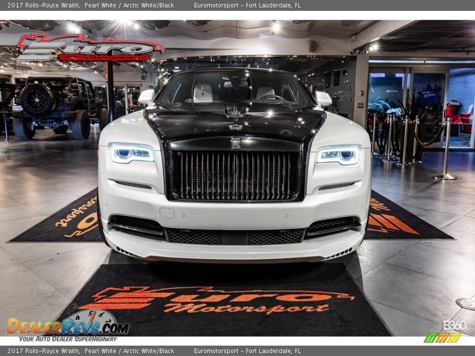 2017 Rolls-Royce Wraith Pearl White / Arctic White/Black Photo #18