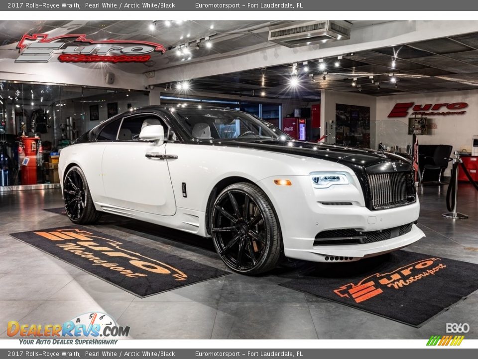 2017 Rolls-Royce Wraith Pearl White / Arctic White/Black Photo #19