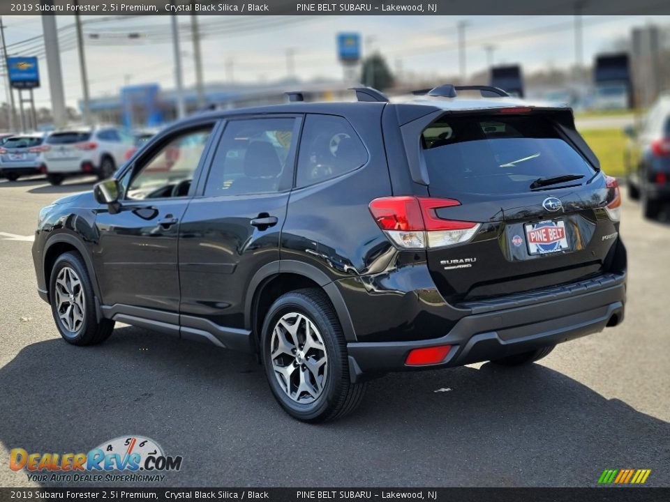 2019 Subaru Forester 2.5i Premium Crystal Black Silica / Black Photo #17