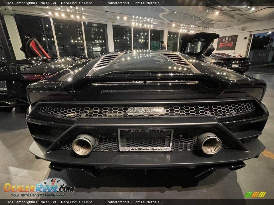 Exhaust of 2021 Lamborghini Huracan EVO Photo #7