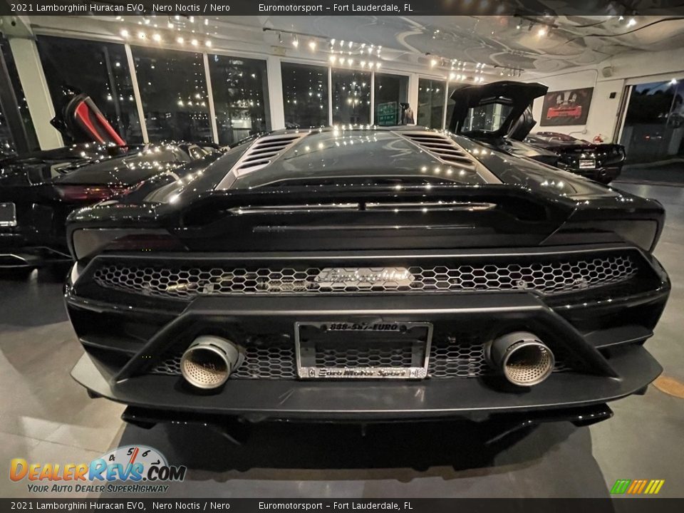 Exhaust of 2021 Lamborghini Huracan EVO Photo #7