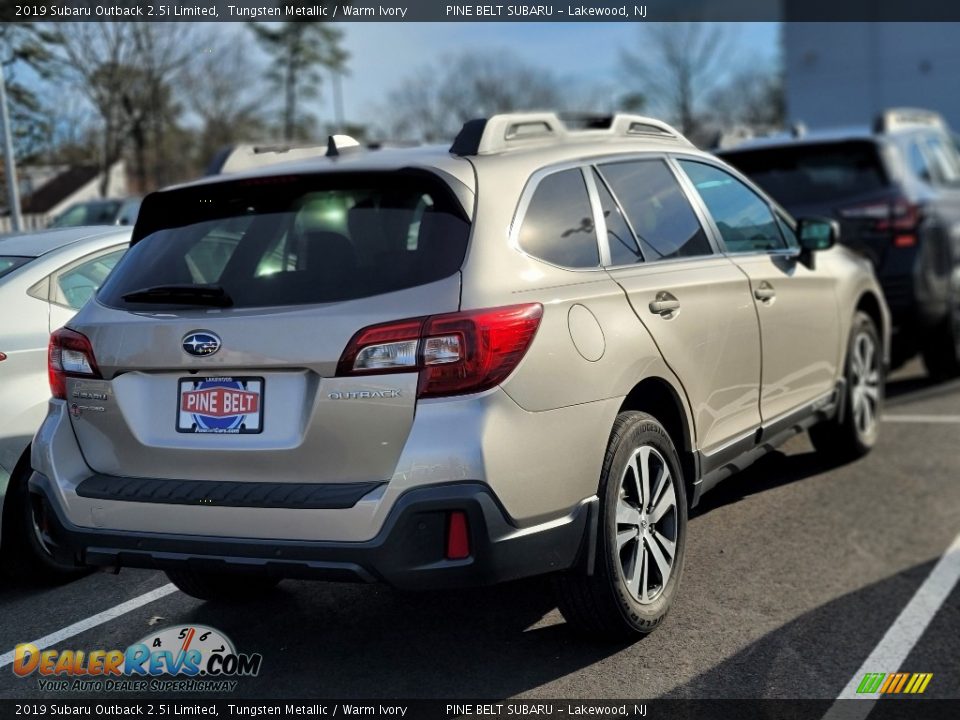 2019 Subaru Outback 2.5i Limited Tungsten Metallic / Warm Ivory Photo #2