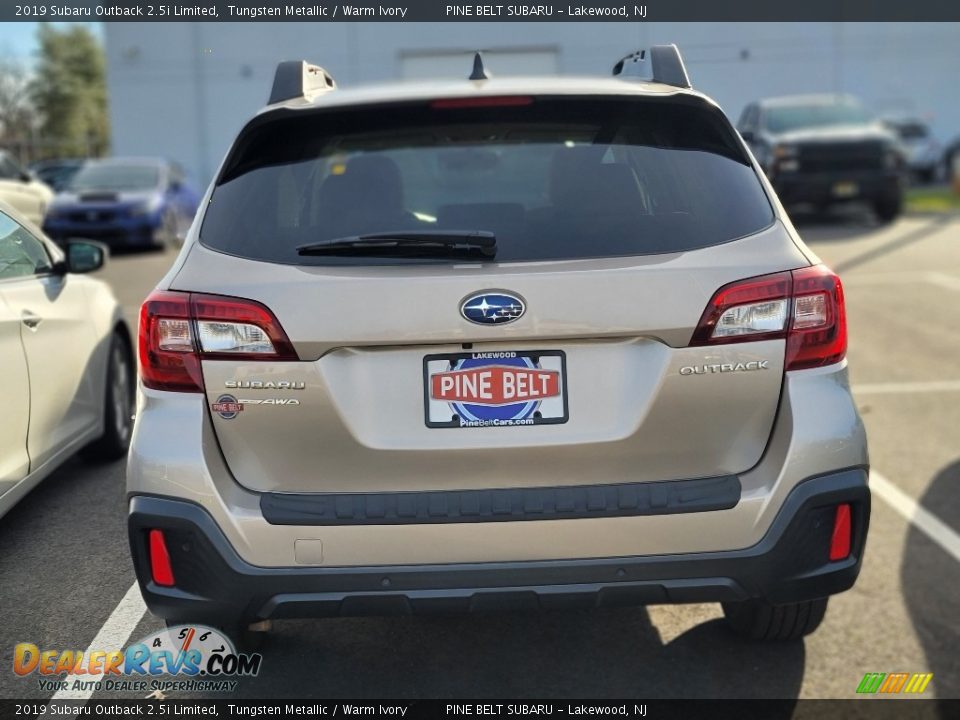 2019 Subaru Outback 2.5i Limited Tungsten Metallic / Warm Ivory Photo #3