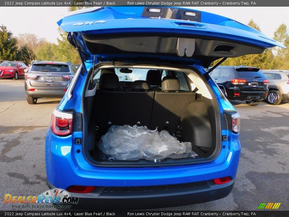 2022 Jeep Compass Latitude Lux 4x4 Laser Blue Pearl / Black Photo #7