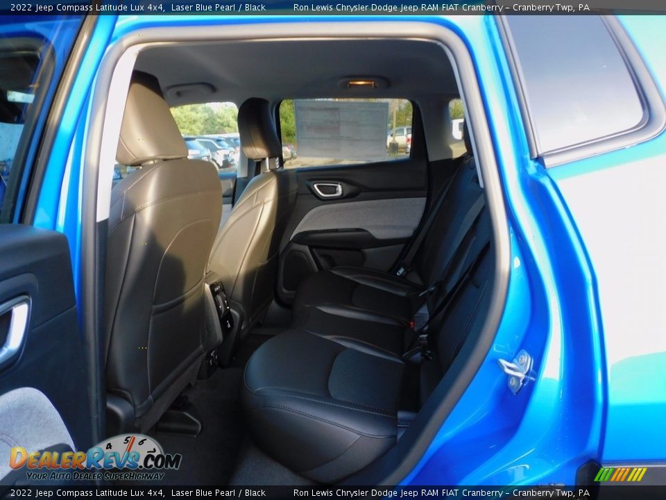 2022 Jeep Compass Latitude Lux 4x4 Laser Blue Pearl / Black Photo #12