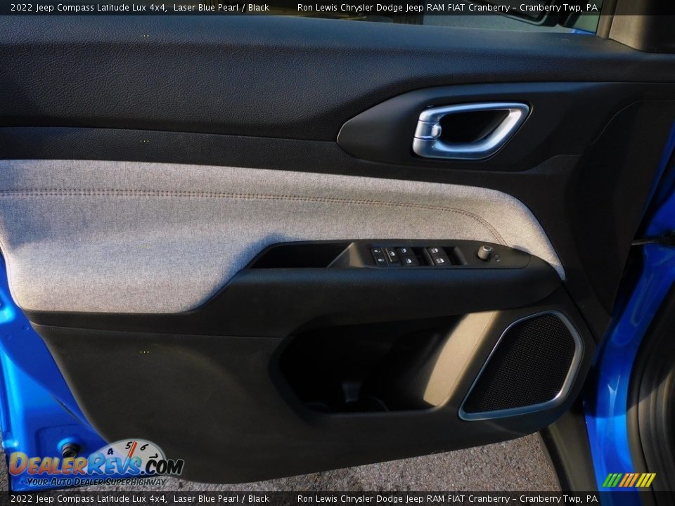 2022 Jeep Compass Latitude Lux 4x4 Laser Blue Pearl / Black Photo #14