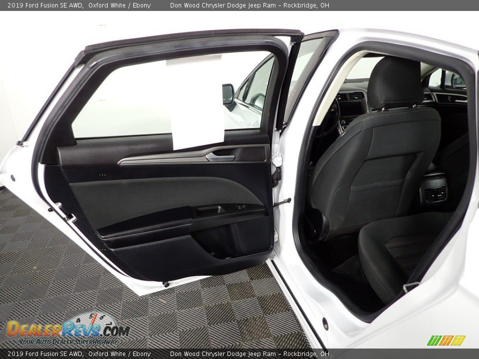 2019 Ford Fusion SE AWD Oxford White / Ebony Photo #29