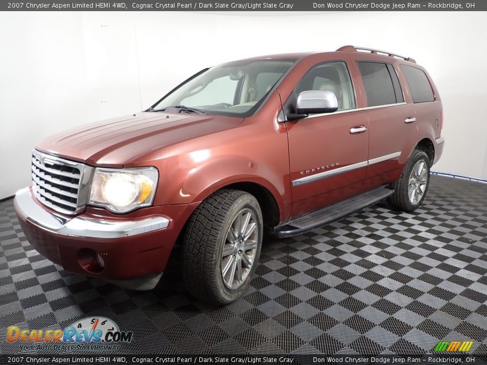 2007 Chrysler Aspen Limited HEMI 4WD Cognac Crystal Pearl / Dark Slate Gray/Light Slate Gray Photo #7