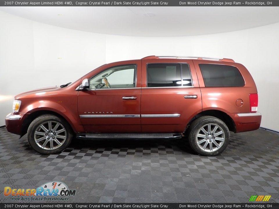 2007 Chrysler Aspen Limited HEMI 4WD Cognac Crystal Pearl / Dark Slate Gray/Light Slate Gray Photo #8
