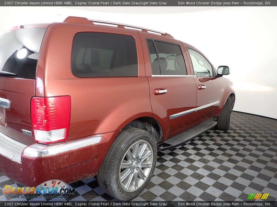 2007 Chrysler Aspen Limited HEMI 4WD Cognac Crystal Pearl / Dark Slate Gray/Light Slate Gray Photo #13