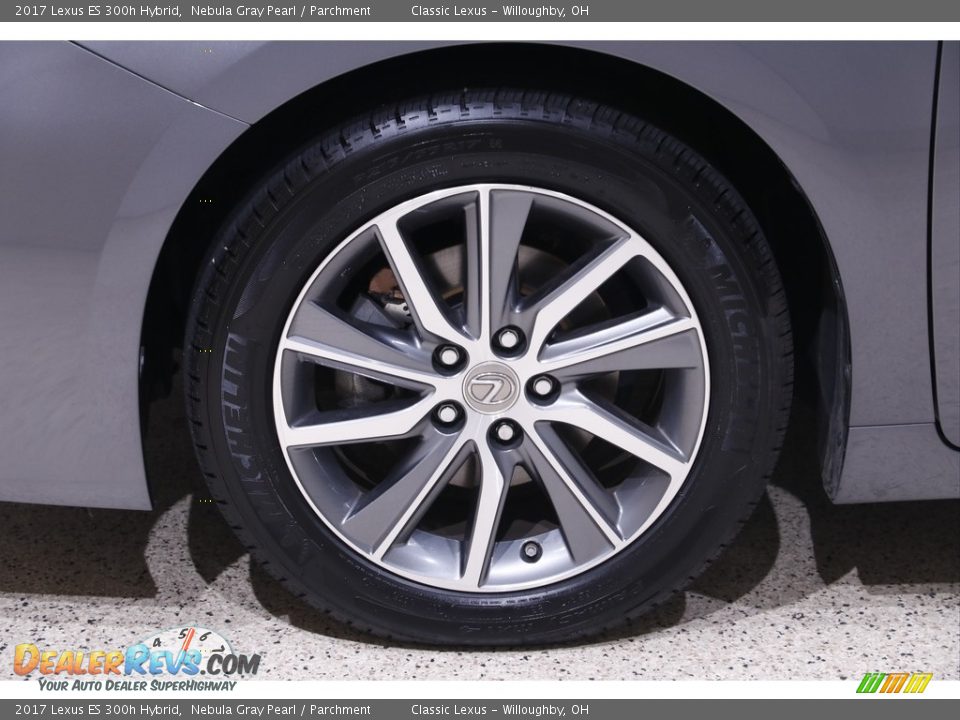 2017 Lexus ES 300h Hybrid Wheel Photo #21