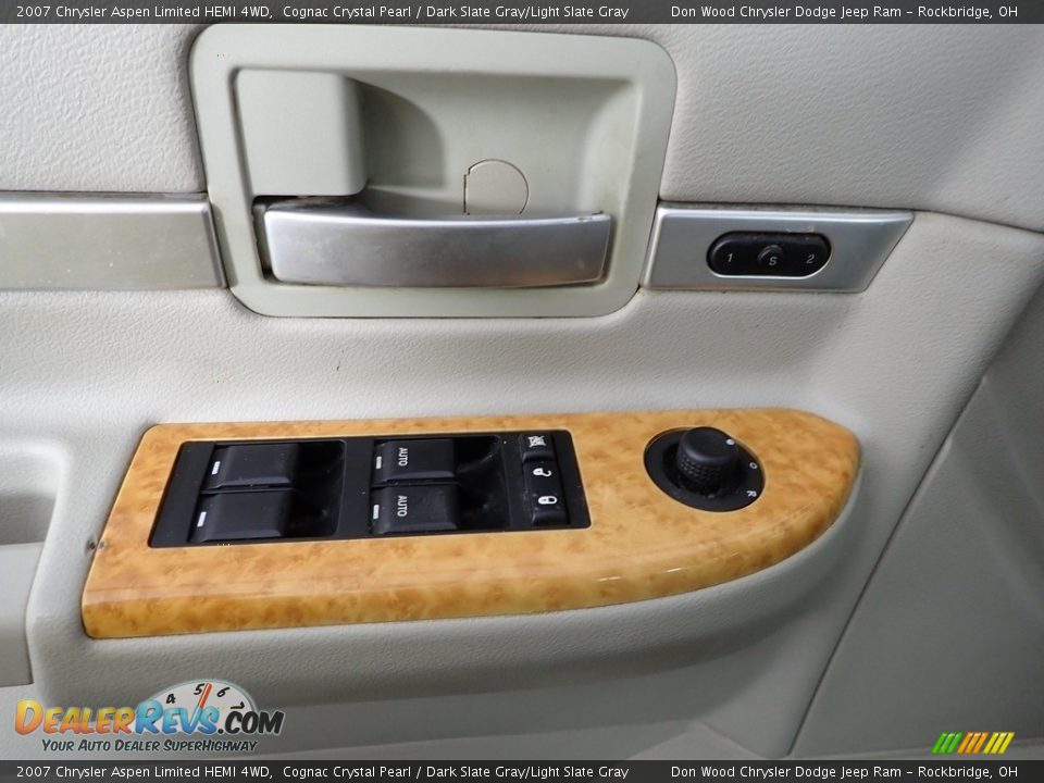 2007 Chrysler Aspen Limited HEMI 4WD Cognac Crystal Pearl / Dark Slate Gray/Light Slate Gray Photo #15