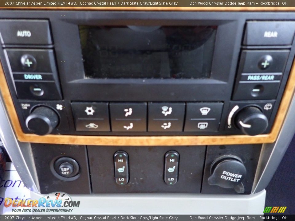 2007 Chrysler Aspen Limited HEMI 4WD Cognac Crystal Pearl / Dark Slate Gray/Light Slate Gray Photo #26