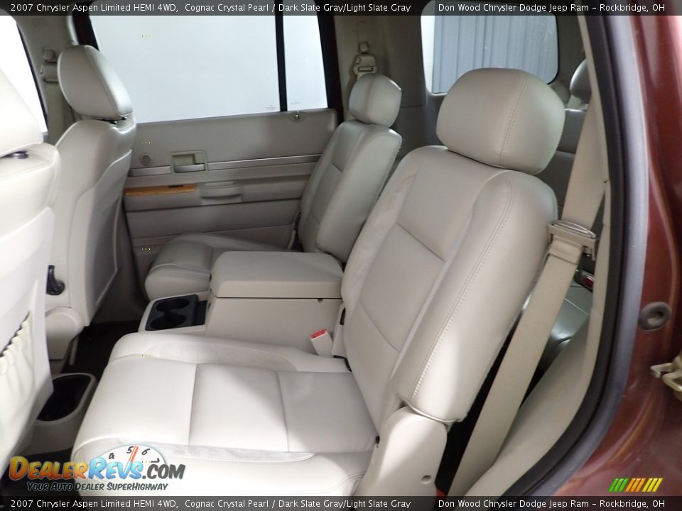 2007 Chrysler Aspen Limited HEMI 4WD Cognac Crystal Pearl / Dark Slate Gray/Light Slate Gray Photo #30