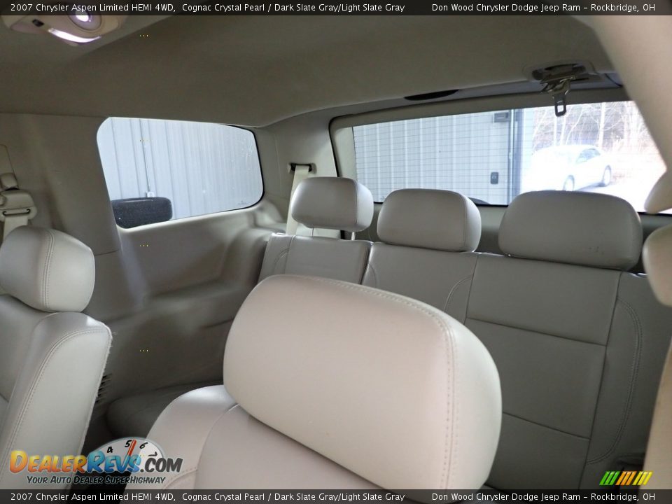 2007 Chrysler Aspen Limited HEMI 4WD Cognac Crystal Pearl / Dark Slate Gray/Light Slate Gray Photo #33
