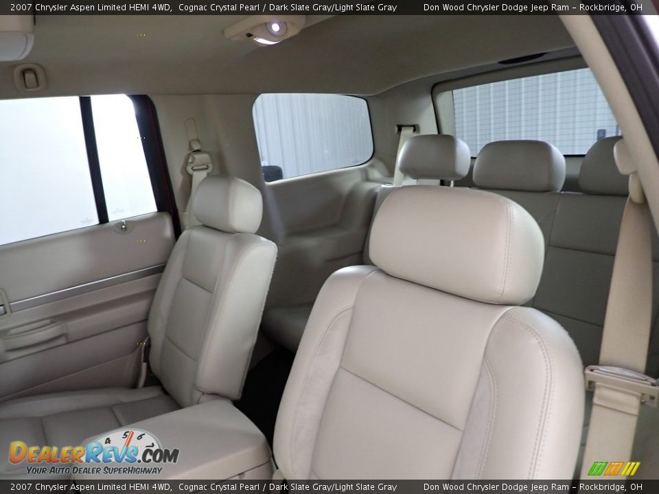 2007 Chrysler Aspen Limited HEMI 4WD Cognac Crystal Pearl / Dark Slate Gray/Light Slate Gray Photo #35