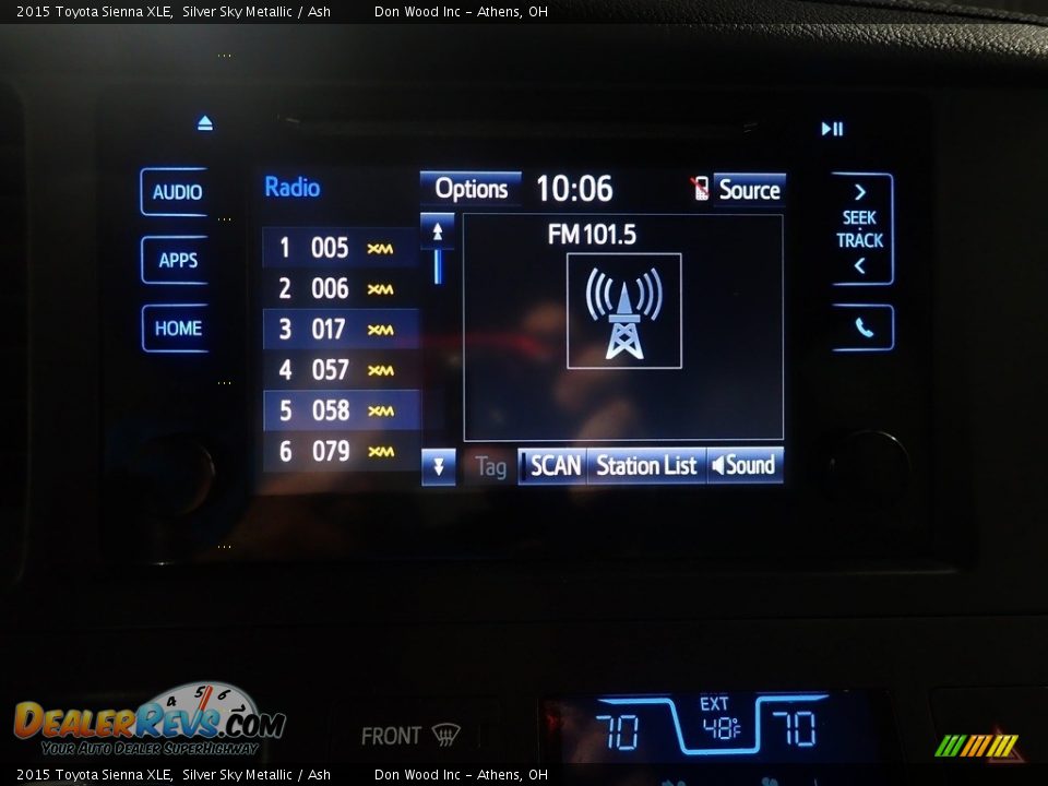 2015 Toyota Sienna XLE Silver Sky Metallic / Ash Photo #25